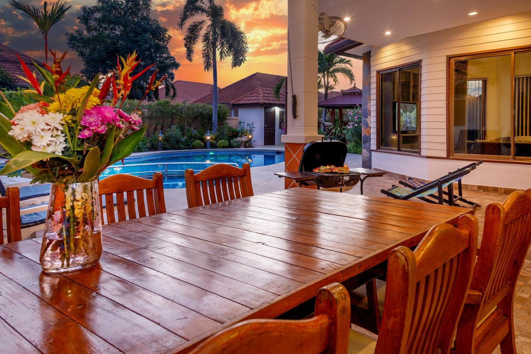 Pattaya Hill Close To Walking St And City Nong Prue Exteriör bild